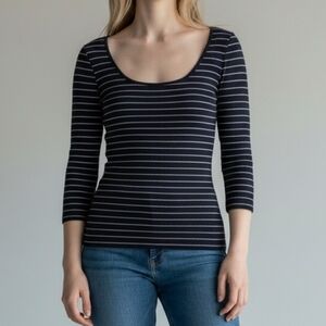 NWT Vince Stripe Top In Navy Blue Size Women's XS Retail $175